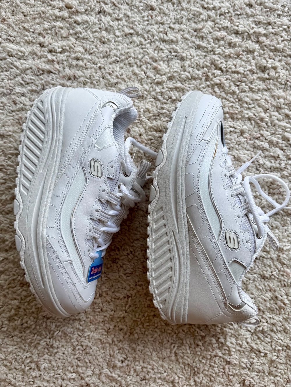 Skechers Shape-ups - Picture 2 of 12